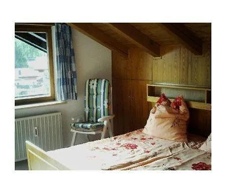 Haus-Bucheneck-Wohnung-Sonnenaufgang